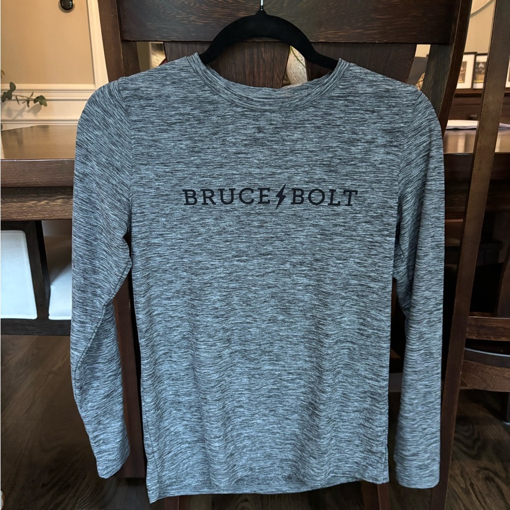 Bruce Bolt Kids Long Sleeve Gray Tee youth medium